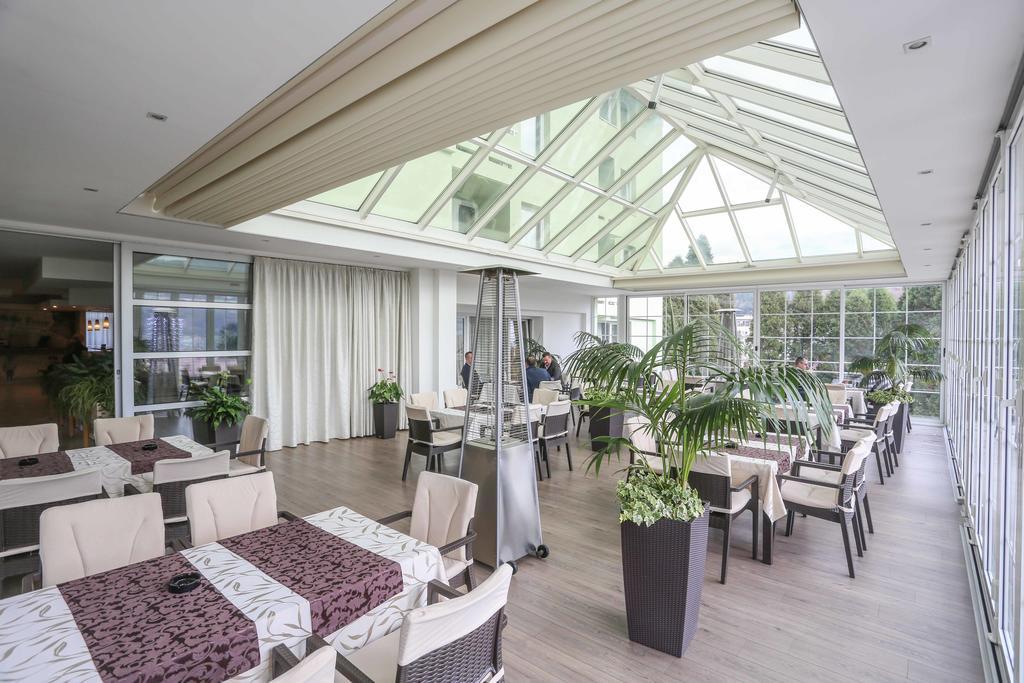 Hotel Park Vogosca Экстерьер фото